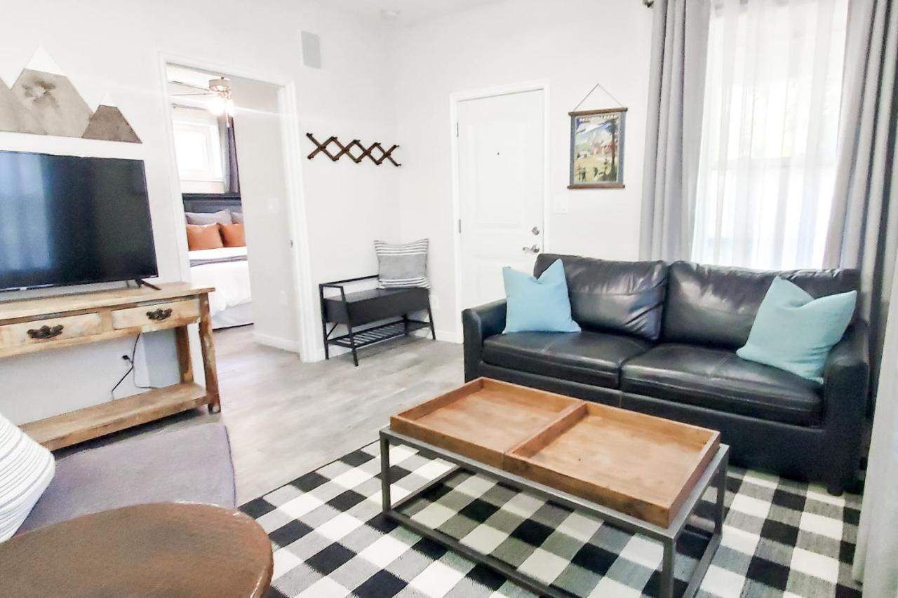 Vacation Home Minutes From Downtown, Great For Families Όγκντεν Εξωτερικό φωτογραφία
