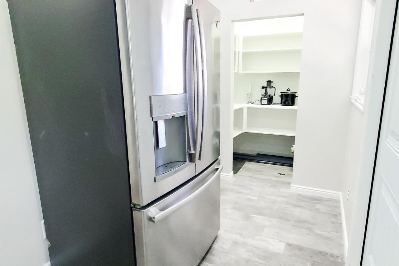 Vacation Home Minutes From Downtown, Great For Families Όγκντεν Εξωτερικό φωτογραφία