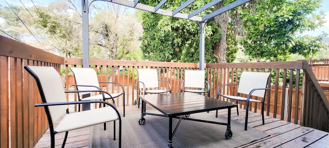 Vacation Home Minutes From Downtown, Great For Families Όγκντεν Εξωτερικό φωτογραφία