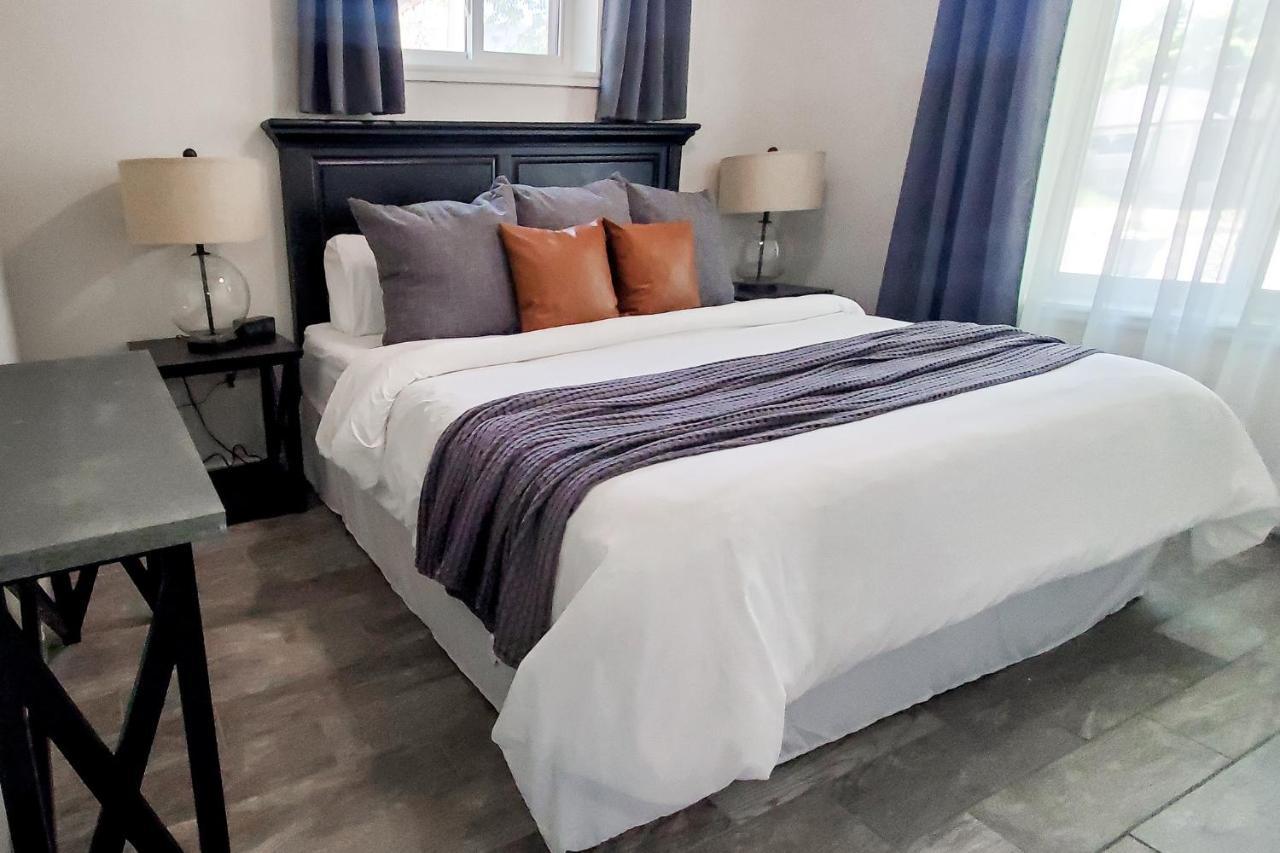 Vacation Home Minutes From Downtown, Great For Families Όγκντεν Εξωτερικό φωτογραφία